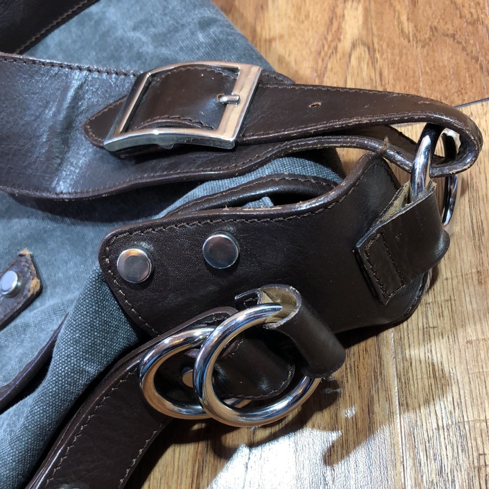 Sundance Black and Brown Satchel - Picture 12 of 16